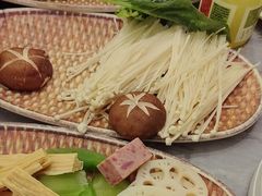 -一绪に寿喜烧(荟聚店)