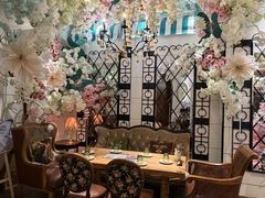 -秘密旅行Bonjour(黑金冠 江南西店)
