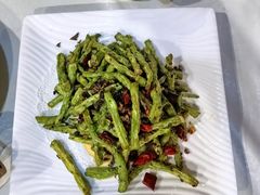 -车之谷·汽车文化主题餐厅(汽开店)