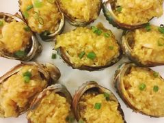 蒜蓉烤鲍鱼-覃记海鲜美食餐厅