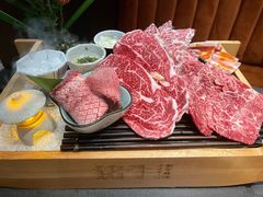 -铭牛烧肉·和牛海鲜自助(高新月牙湖店)