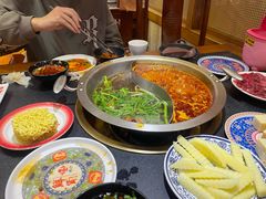 -沸炉重庆老火锅(军事博物馆店)