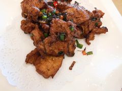 -侬佳蒸菜馆(听潮店)