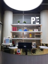 -PE SALON 