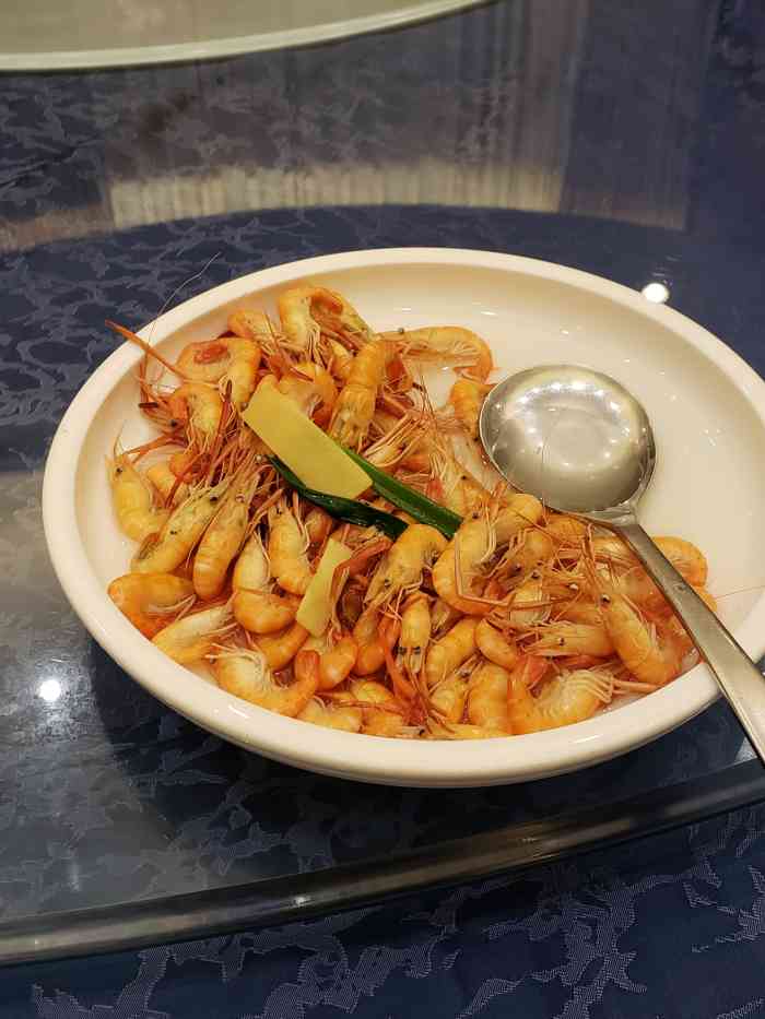 华亭湖·时代大酒店-"清明大家庭聚会在三楼的包房,环境是没的说.
