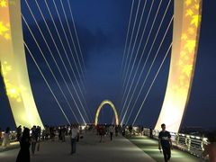 -南京眼步行桥
