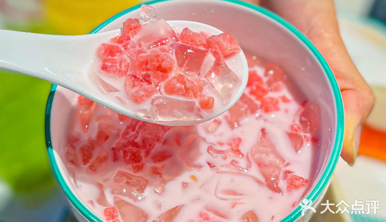 满是胶原蛋白的椰子鸡，这汤也太好喝了吧！