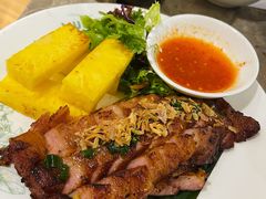 西贡炭烧烤猪颈肉配菠萝-美奈小馆·东南亚菜(福田星河COCO Park店)
