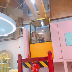 -多多淘儿童体验中心(重庆来福士店)