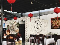 -Lanterns Vietnamese Restaurant