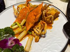 葱姜梭子蟹-巧克力渔家.小船海鲜胶东菜(万平口店)