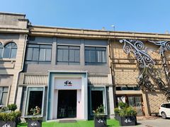 -半岛公馆(淞兴西路店)