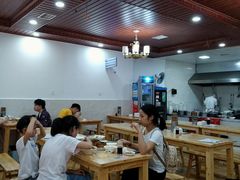 大堂-华兴街自力面店