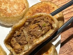 -清真吴记门钉肉饼·喜多利