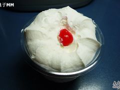 掼奶油&nbsp;-红宝石·鲜奶小方·海派西点房(南丹店)