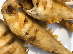 炸偏口鱼-方城小吃店