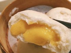 奶黄包-富力丽思卡尔顿酒店·丽轩中餐厅