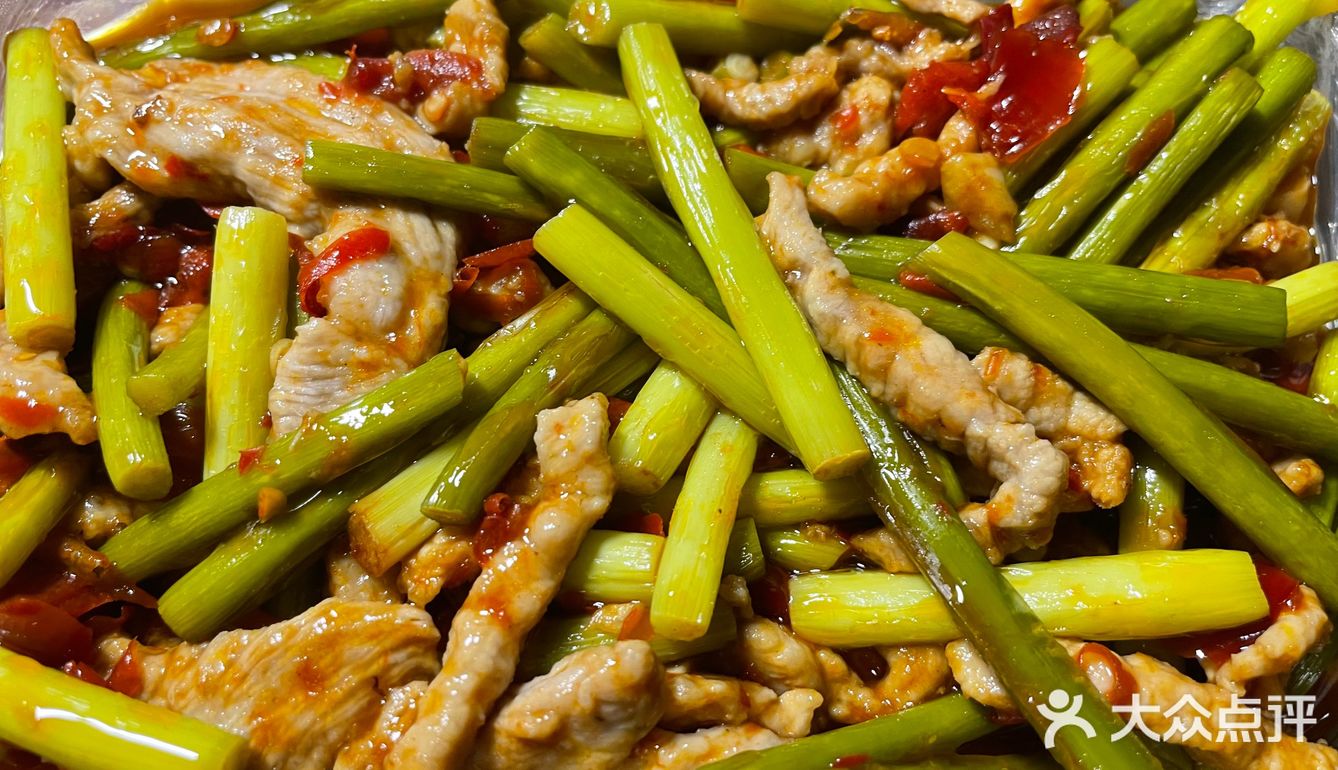 苍蝇馆子夜宵也在水平线上