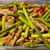 苍蝇馆子夜宵也在水平线上