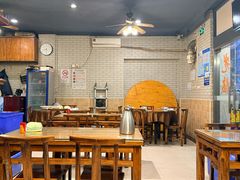 -贺记湘菜馆(东体育会路店)