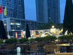 -星巴克臻选(惠州华贸天地1楼店)