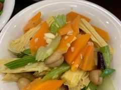 -聚德华天护国寺小吃(甜水园店)