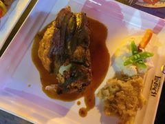 -LENBACH兰巴赫西餐啤酒坊(大连东港店)