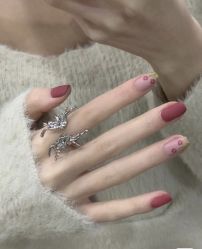 -初心纹眉洗眉·美睫专业店