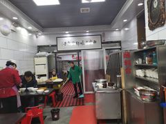 -郑家包子牛肉拉面(尚勤路店)