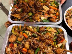 -鸿顺老铁锅美蛙鱼府(解放碑店)