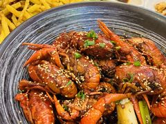 -肥肥虾庄·金牌油焖大虾(首义路店)