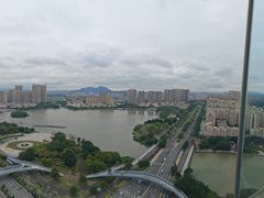 -荣誉国际酒店-云顶旋转餐厅