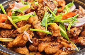 Classic Stir-Fry Chicken Pot