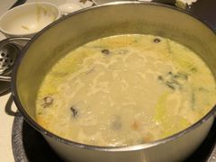 -煲王粤菜餐厅(中侨中心店)