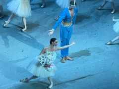 -交通银行前滩31演艺中心