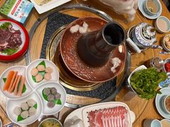 -额尔敦传统涮.冰煮羊火锅(乌兰察布体育场店)