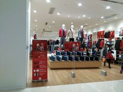 -优衣库(重庆万象城店)