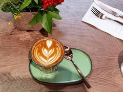 澳白-潮一不贰·法式甜品·生日蛋糕·西式简餐(外滩店)