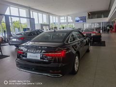 -上海冠松华奥奥迪4S店(张江店)