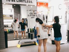 -汗水空间私教健身连锁(SM广场店)
