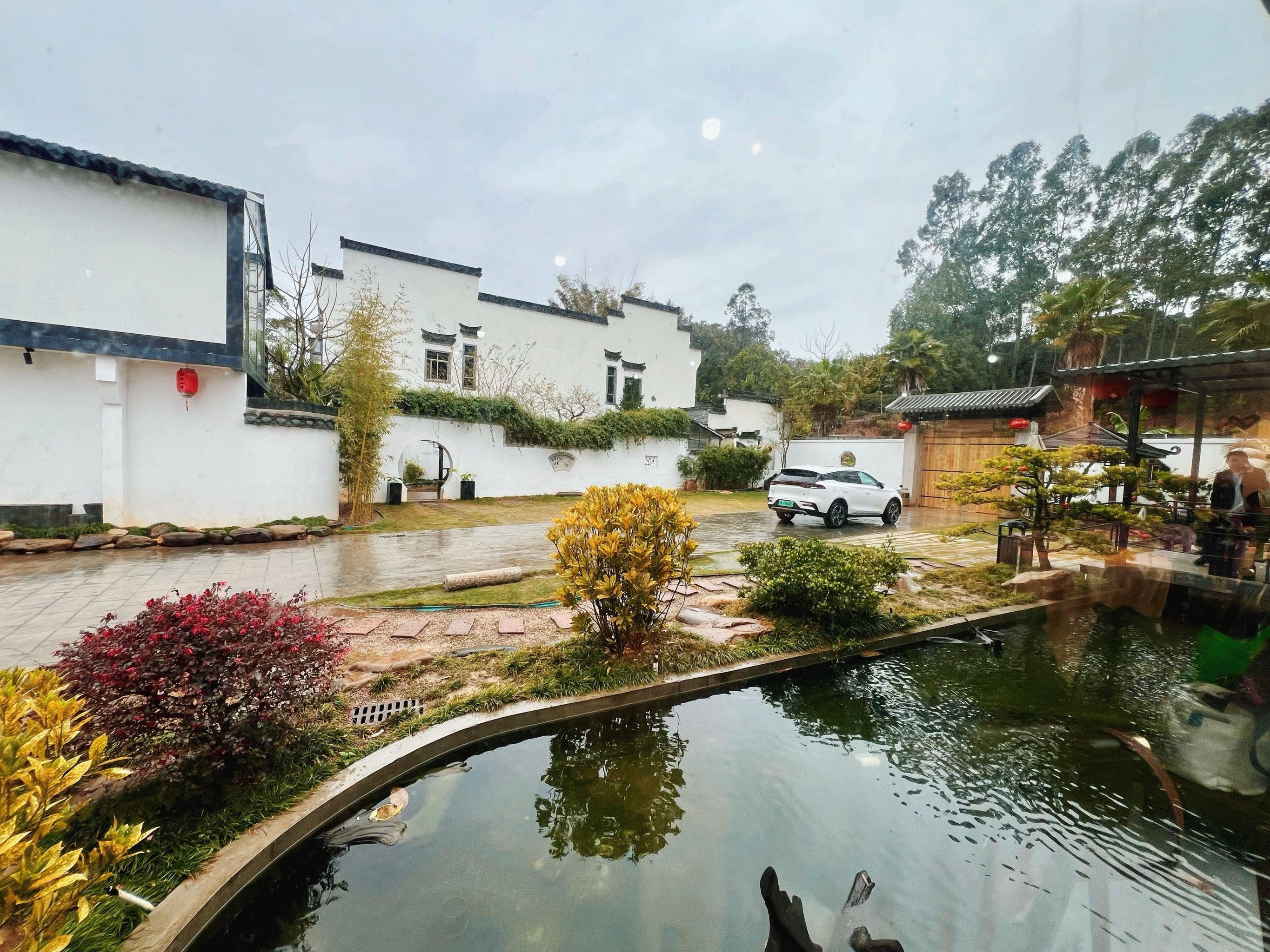 春沐源小镇附近农家菜推荐～杨家小院民宿土菜馆![调皮][调皮][调皮]