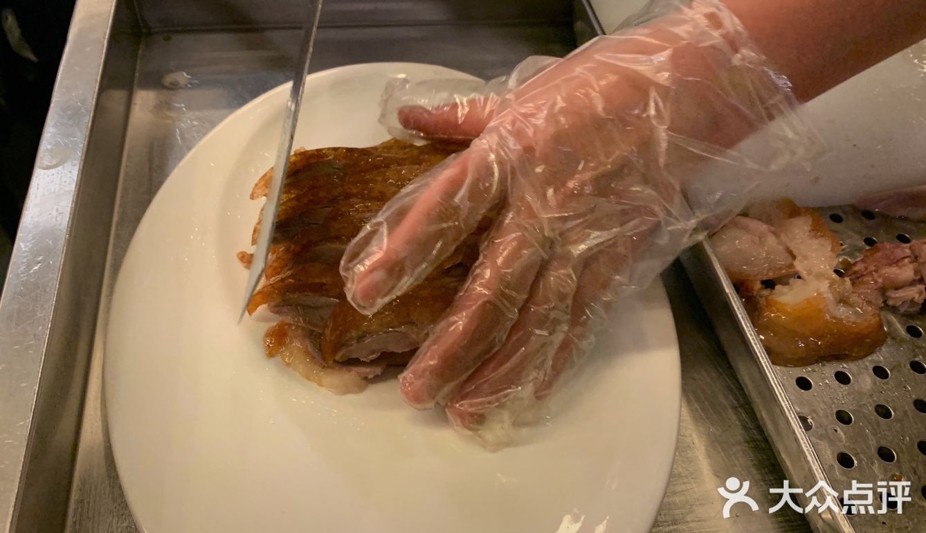 国粹北京烤鸭也是全球屈指可数美食呀