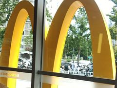 -麦当劳(北苑秋实路店)