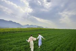 -唯一视觉婚纱摄影(李家村店)