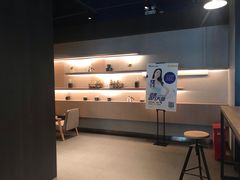 -瑞幸咖啡(巴黎春天陕西路店)