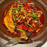 鸣记脆皮烤鱼[胜利]