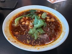 -麻六记(凤凰汇店)