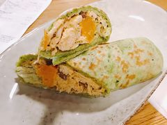 咖喱鸡肉拉法卷-Wagas沃歌斯(太古汇店)