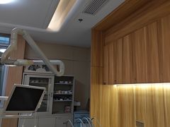 -上海仁爱医院口腔科 · 种植