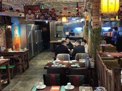 大堂-三个大叔烤羊肉串·炭炉砂锅菜(西三旗店)